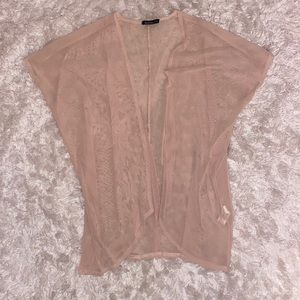 Flirty beige cardigan 🤍